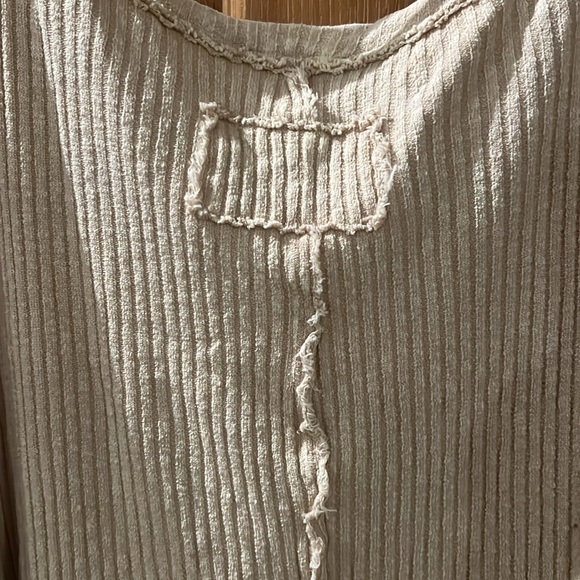 NWT large oversized easel top - Picture 6 of 6